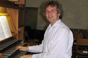 Christian Hoffmann an der Orgel